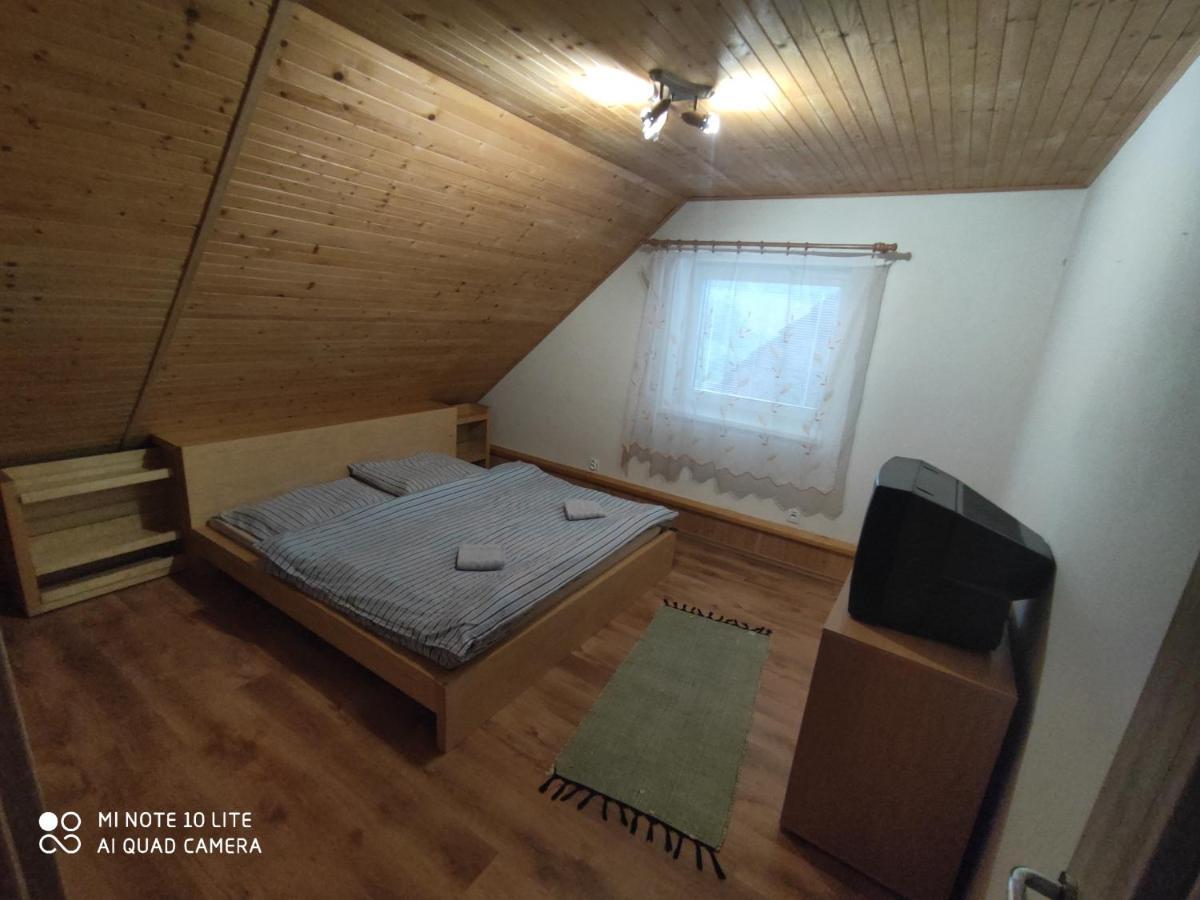 Apartman Lucky 5 Izbovy Rodinny Dom Luaran gambar