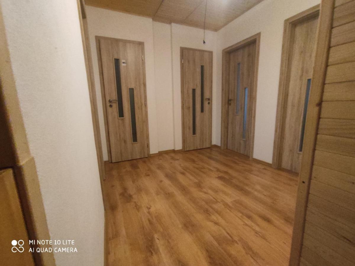 Apartman Lucky 5 Izbovy Rodinny Dom Luaran gambar